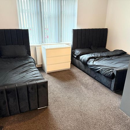 Woolpack Aparthotel Хъдърсфийлд Екстериор снимка