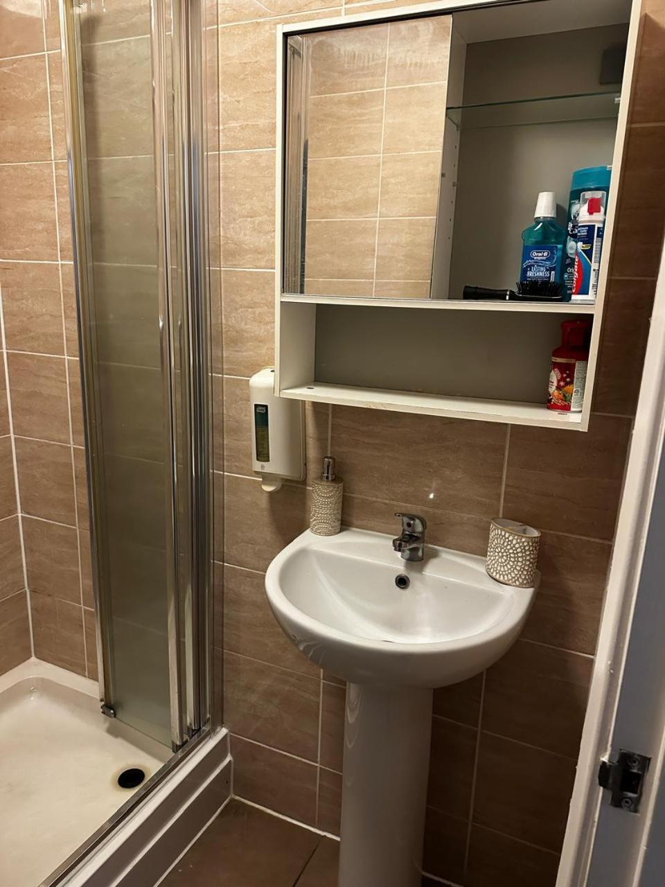 Woolpack Aparthotel Хъдърсфийлд Екстериор снимка