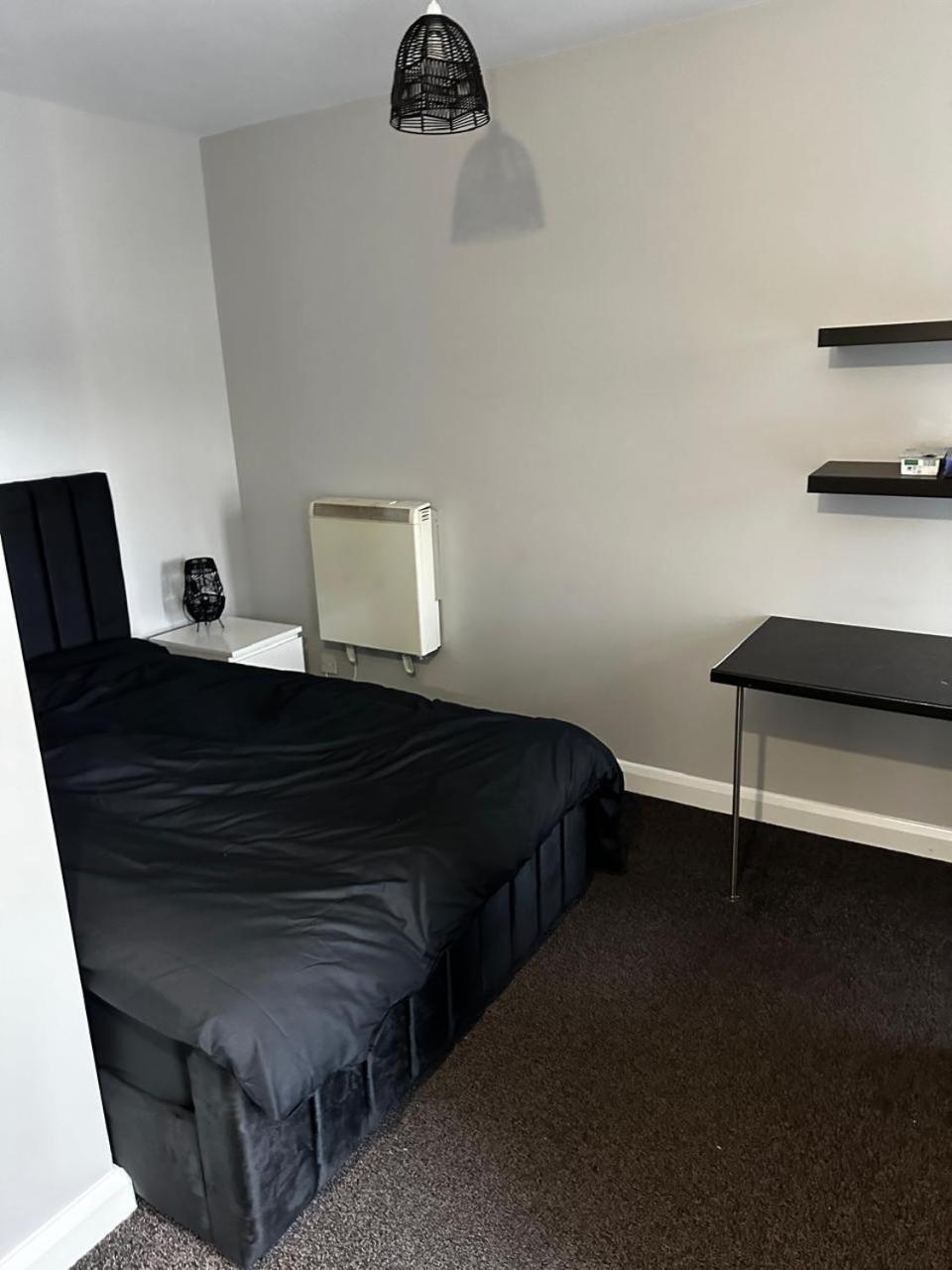 Woolpack Aparthotel Хъдърсфийлд Екстериор снимка