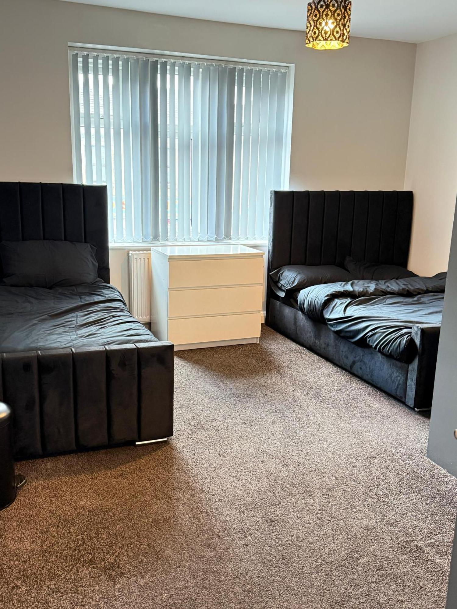 Woolpack Aparthotel Хъдърсфийлд Екстериор снимка